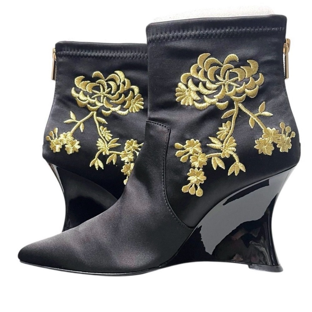 Natori Satin Ankle Wedge Boots with Gold Embroidery Zipper back  NWT NIB